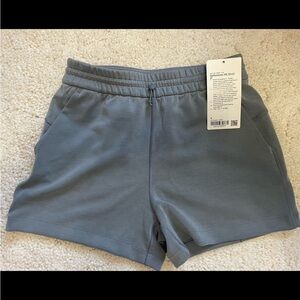 Lululemon softstreme HR short size 6